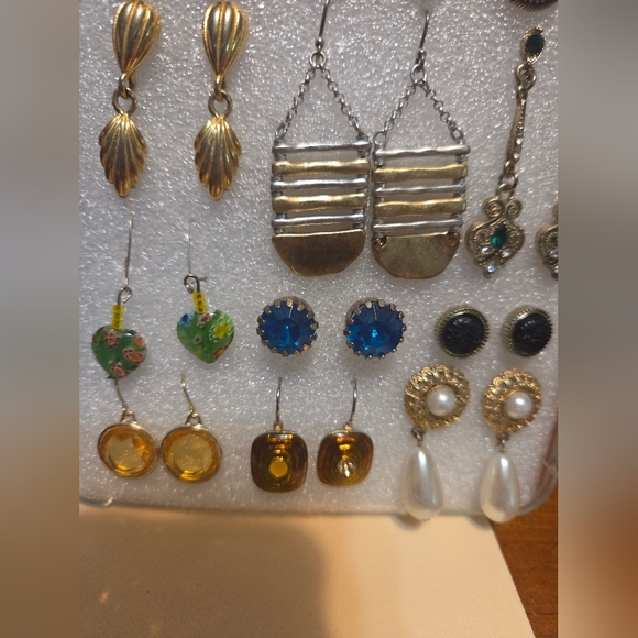Earrings Bundle Lot Set of 15 Pairs - Picture 5 of 6